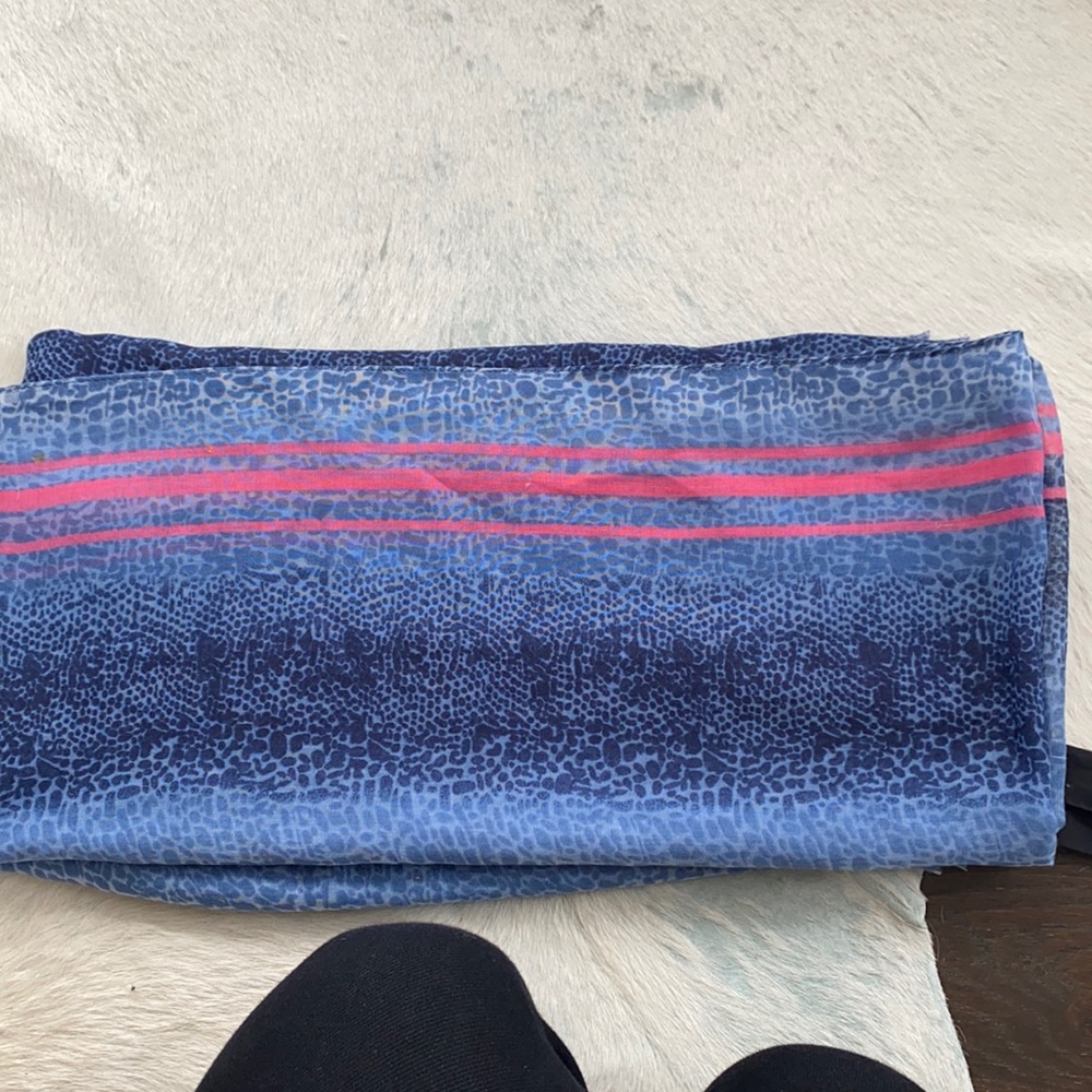 Mango scarf